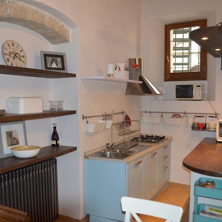 Appartamento In Centro Spoleto Buitenkant foto