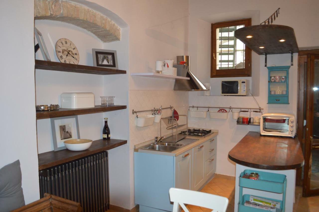 Appartamento In Centro Spoleto Buitenkant foto