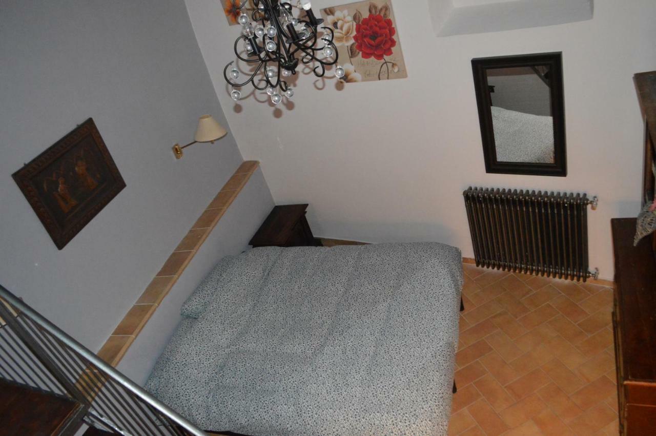 Appartamento In Centro Spoleto Buitenkant foto